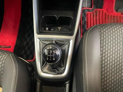 2017 Suzuki Swift - Thumbnail