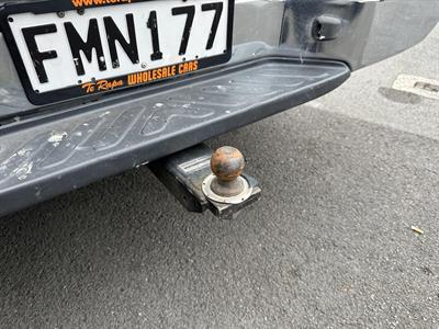 2010 Nissan NAVARA - Thumbnail