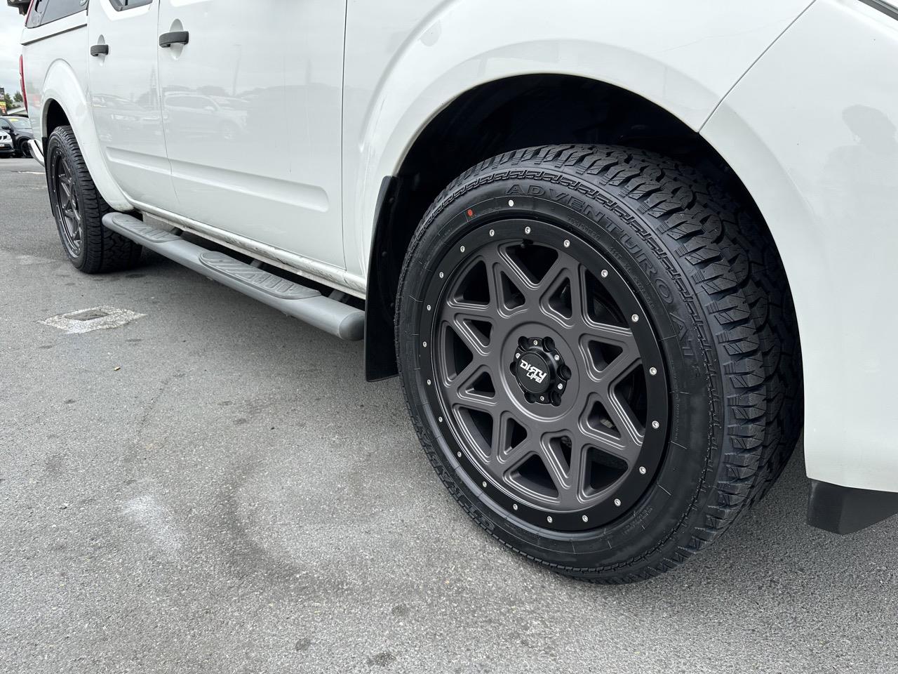 2010 Nissan NAVARA