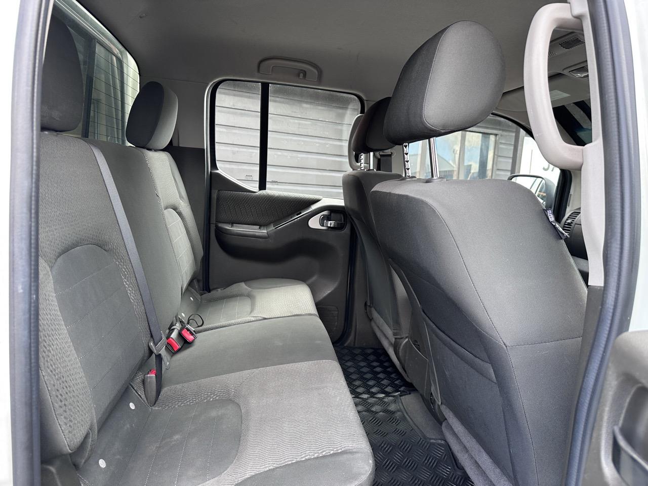2010 Nissan NAVARA