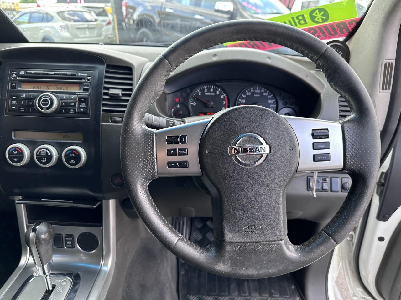2010 Nissan NAVARA