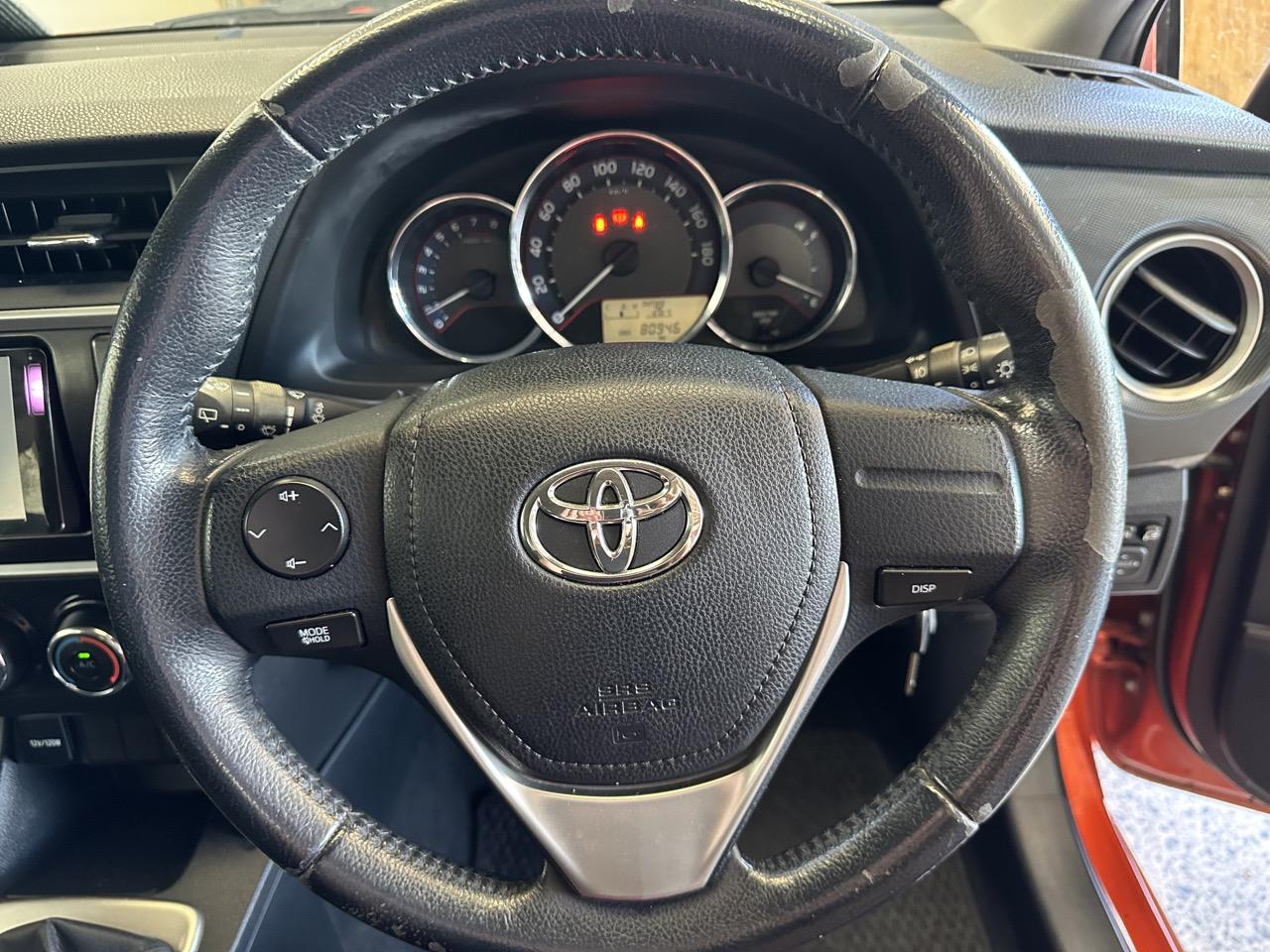 2012 Toyota AURIS
