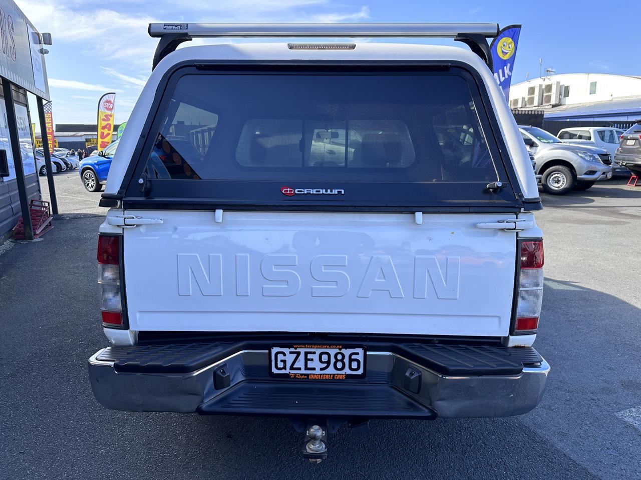 2013 Nissan NAVARA