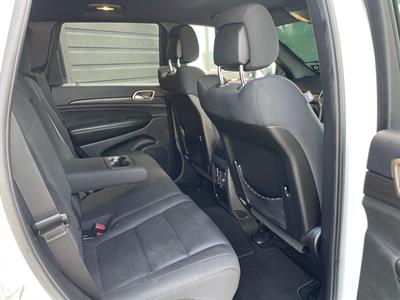 2016 Jeep CHEROKEE - Thumbnail