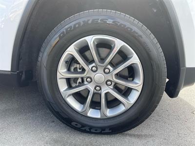 2016 Jeep CHEROKEE - Thumbnail