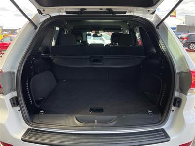 2016 Jeep CHEROKEE - Thumbnail