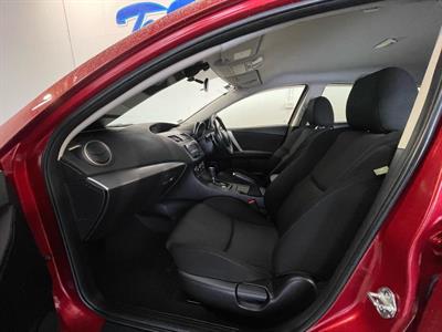 2013 Mazda Axela - Thumbnail