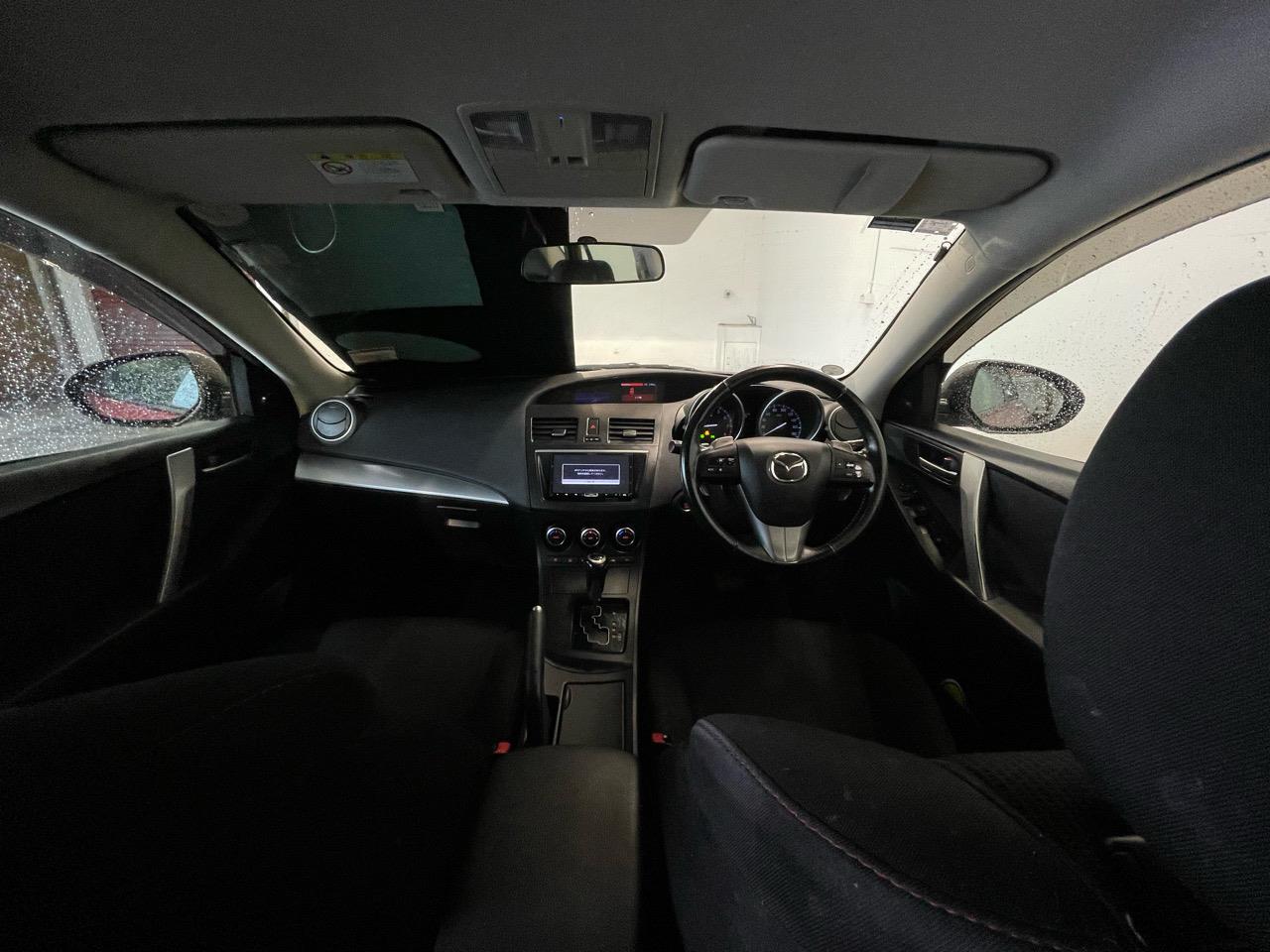 2013 Mazda Axela