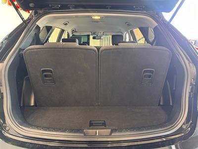 2017 Hyundai Santa Fe - Thumbnail