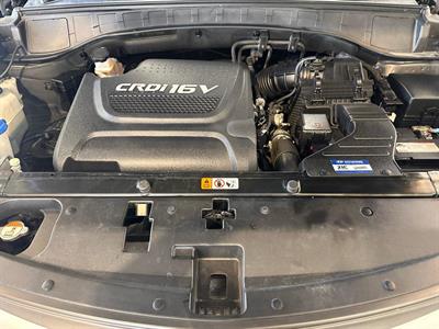 2017 Hyundai Santa Fe - Thumbnail