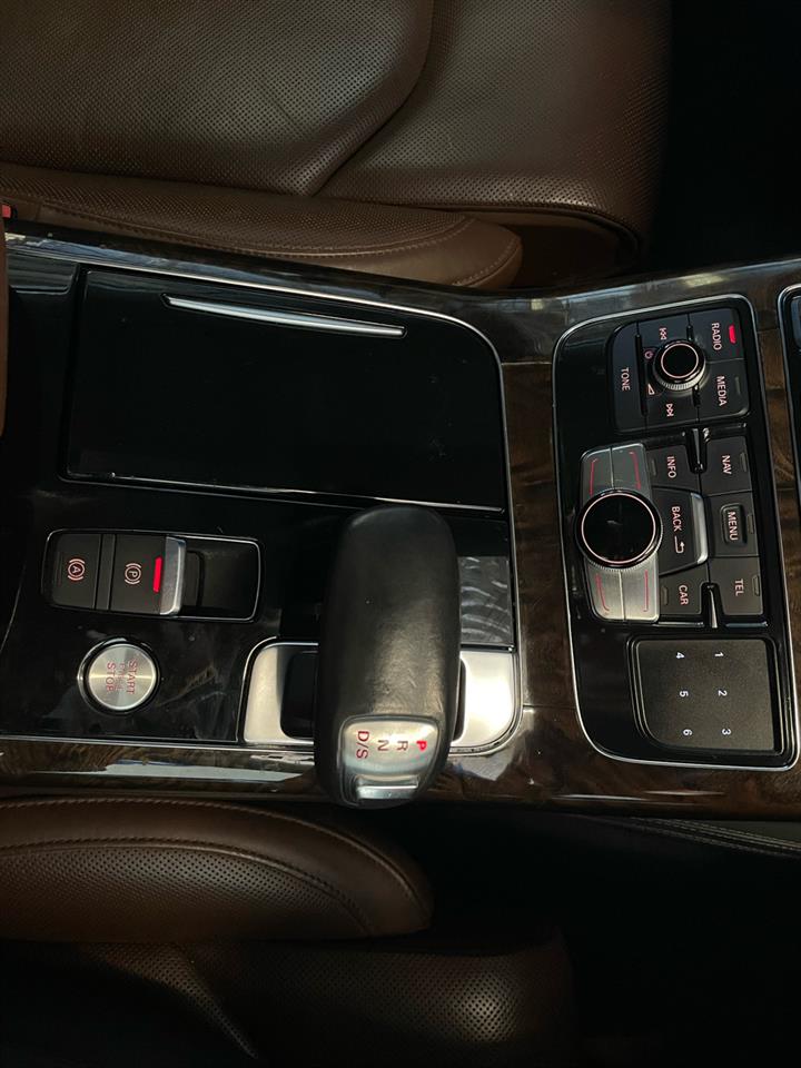 2012 Audi A8