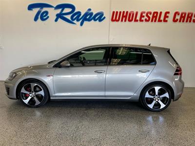 2014 Volkswagen Golf - Thumbnail