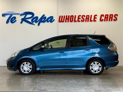 2012 Honda Fit Shuttle - Thumbnail