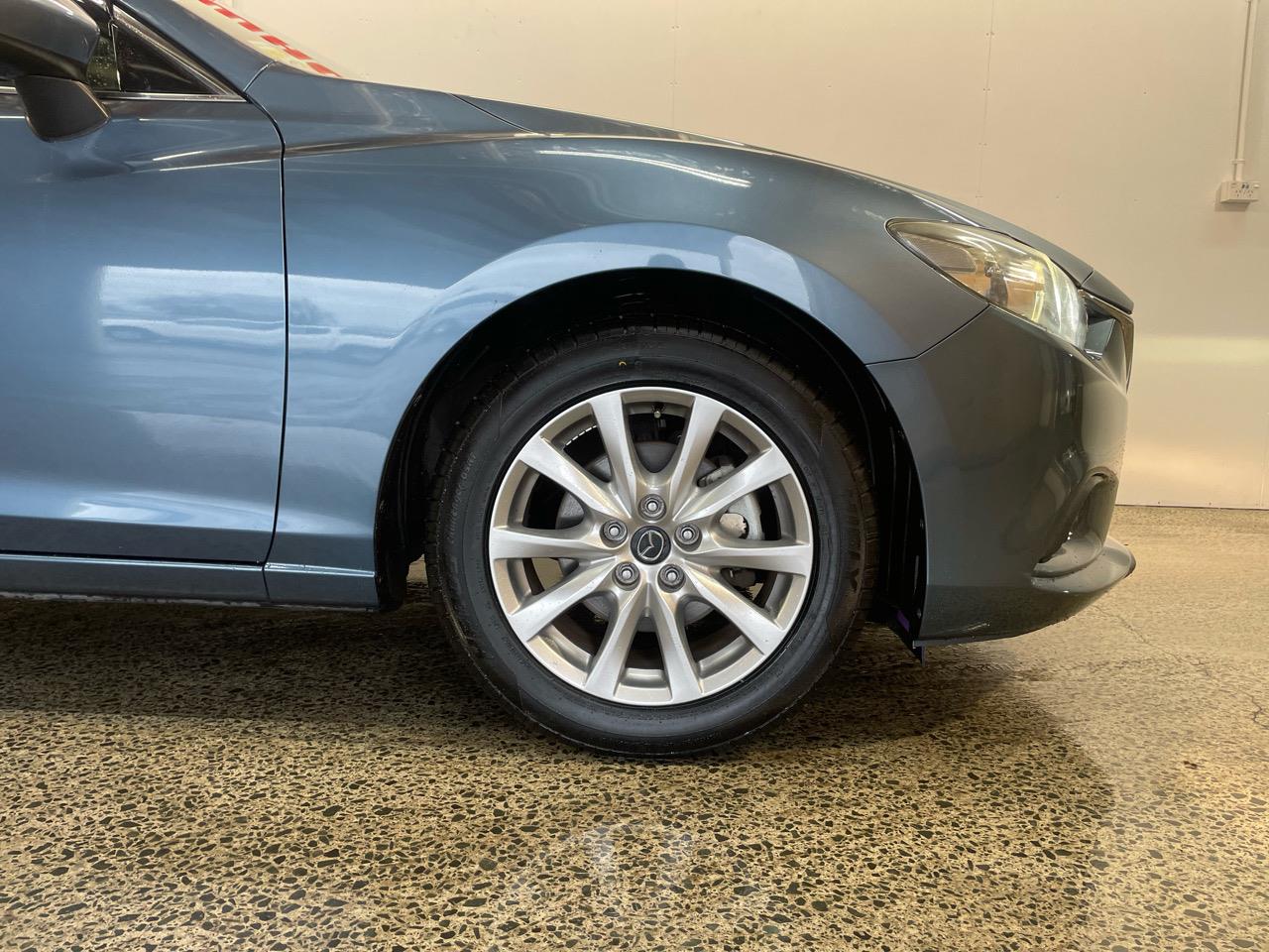 2014 Mazda Atenza