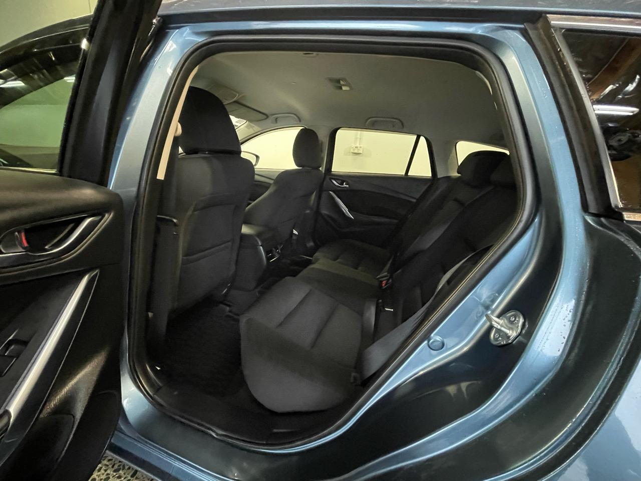 2014 Mazda Atenza