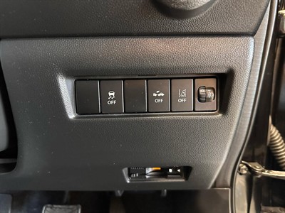 2017 Suzuki Swift - Thumbnail