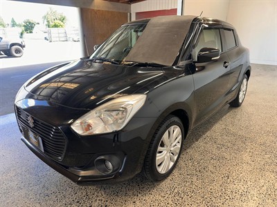 2017 Suzuki Swift - Thumbnail