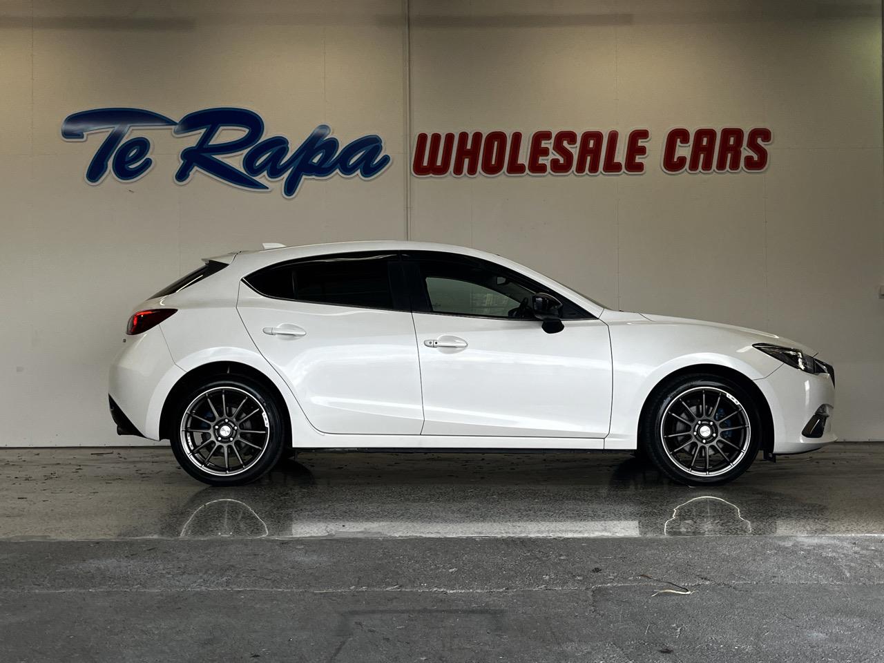 2014 Mazda Axela