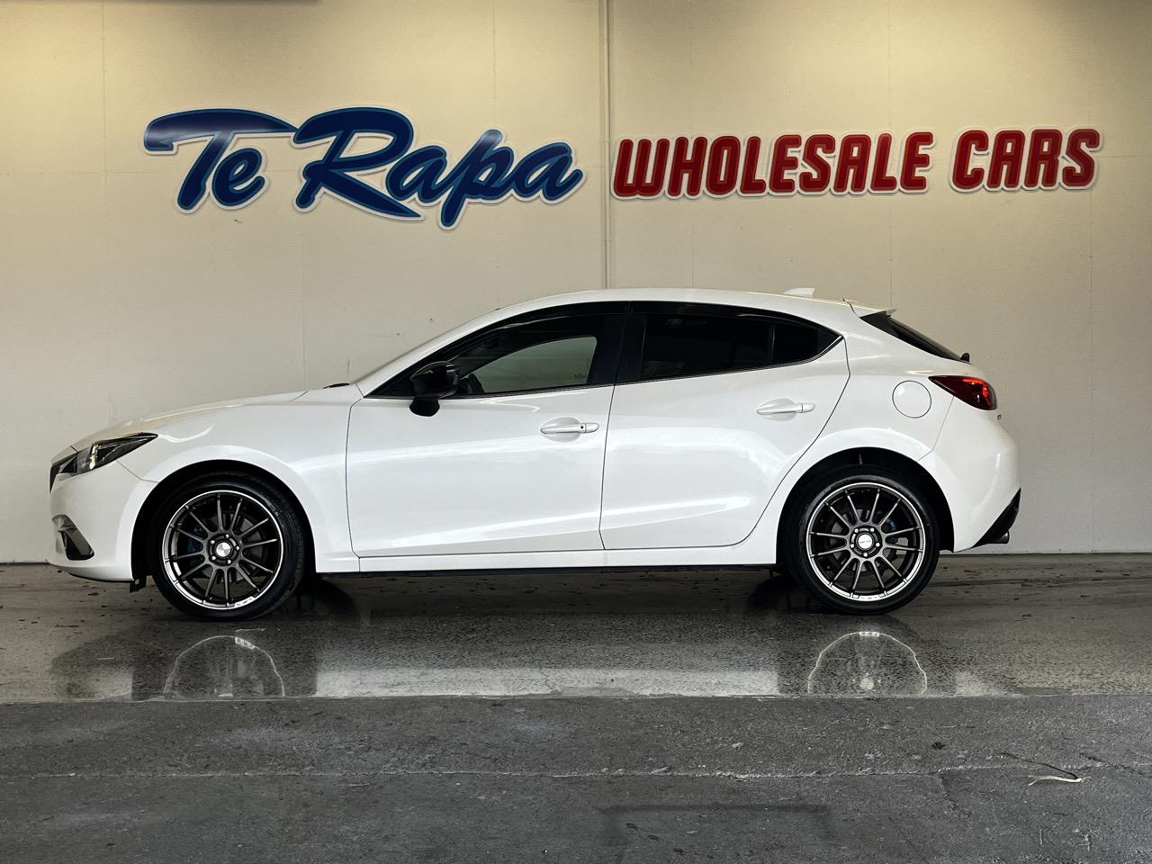 2014 Mazda Axela