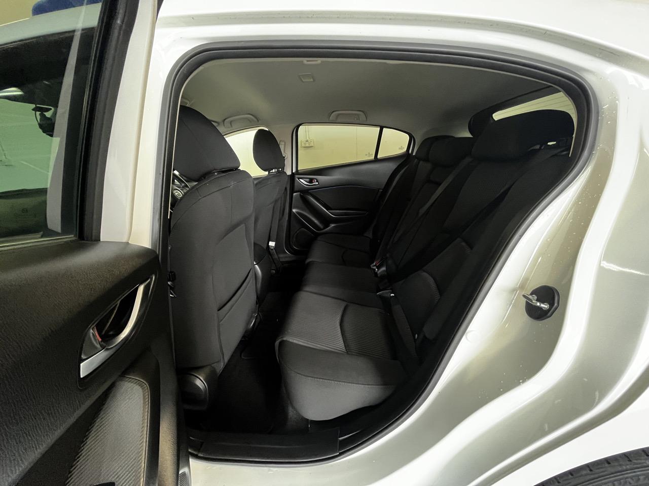 2014 Mazda Axela