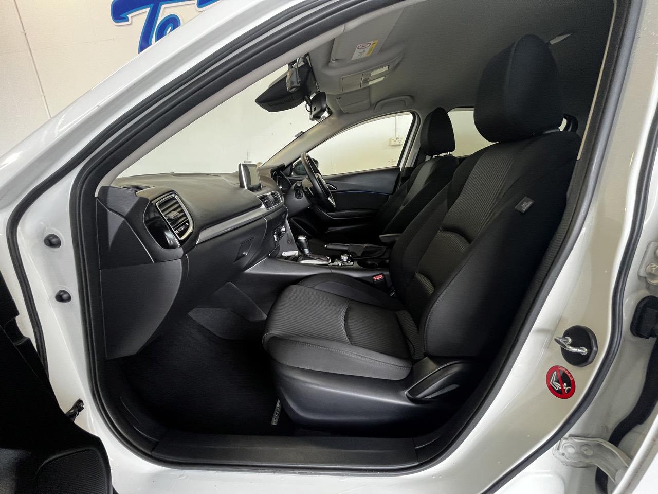 2014 Mazda Axela