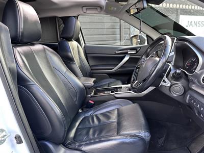 2019 Mitsubishi Eclipse Cross - Thumbnail