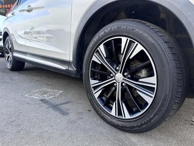 2019 Mitsubishi Eclipse Cross - Thumbnail