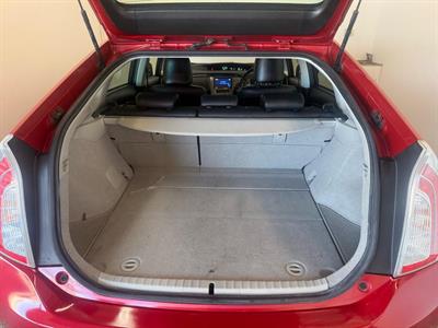 2012 Toyota Prius - Thumbnail