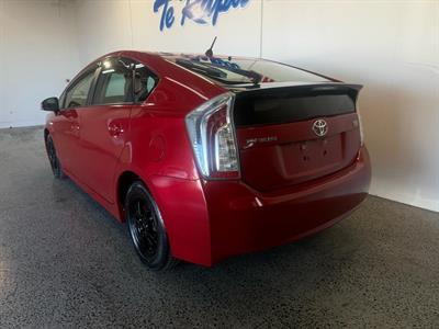 2012 Toyota Prius - Thumbnail