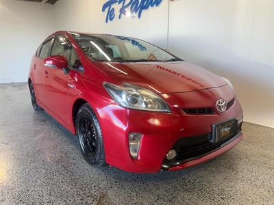 2012 Toyota Prius - Thumbnail