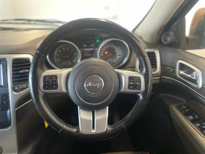 2011 Chrysler GRAND CHEROKEE - Thumbnail