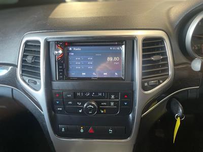 2011 Chrysler GRAND CHEROKEE - Thumbnail