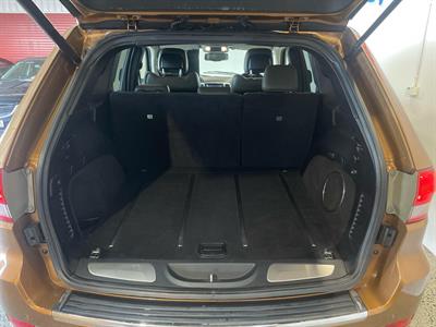 2011 Chrysler GRAND CHEROKEE - Thumbnail