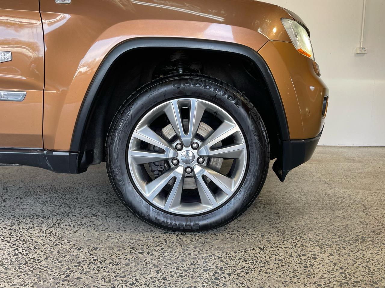 2011 Chrysler GRAND CHEROKEE