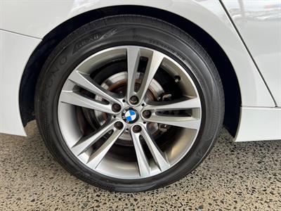 2014 BMW 3 SERIES - Thumbnail