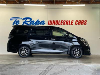 2013 Toyota VELLFIRE - Thumbnail