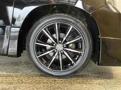 2013 Toyota VELLFIRE - Thumbnail