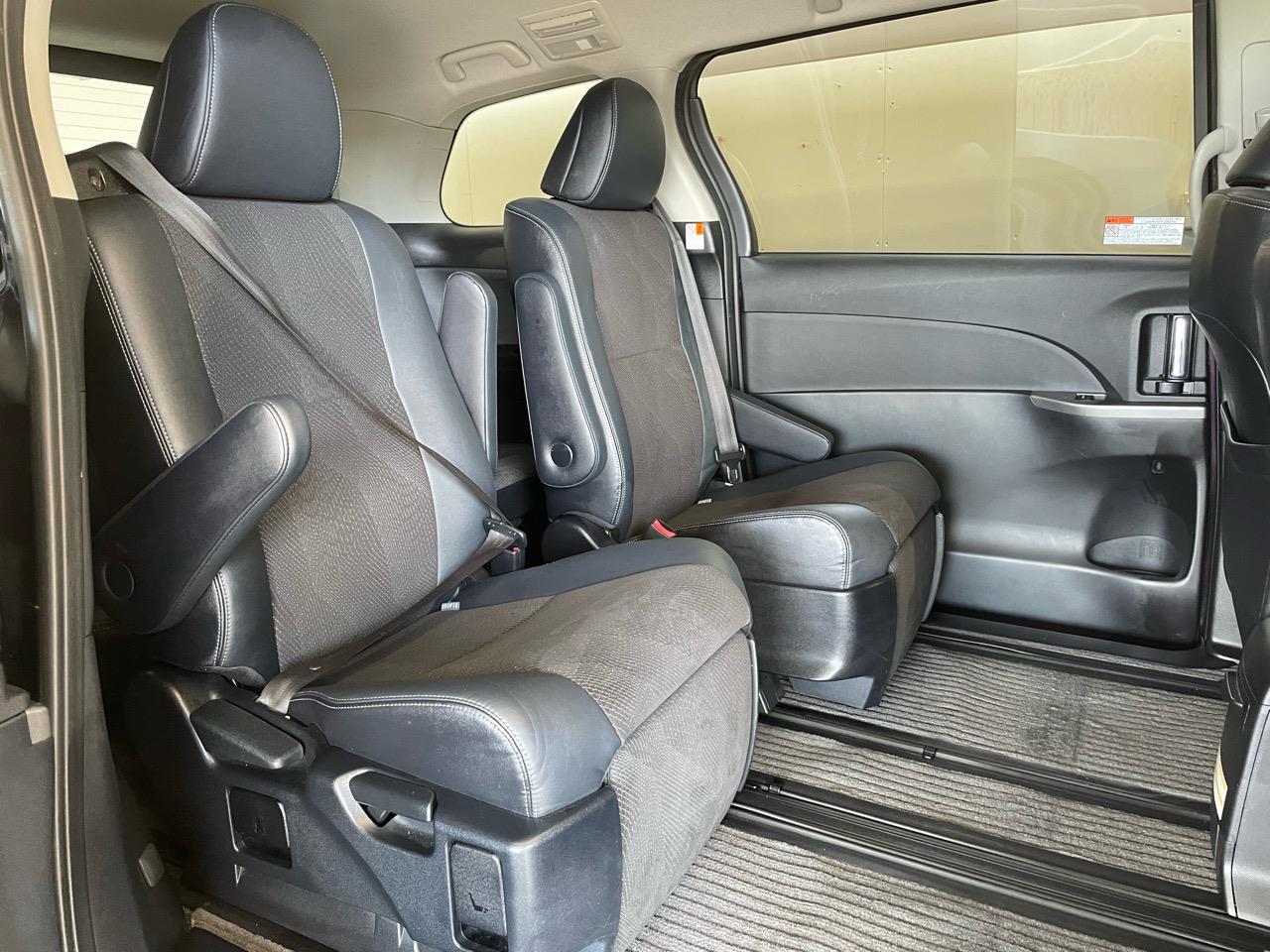 2015 Toyota Estima
