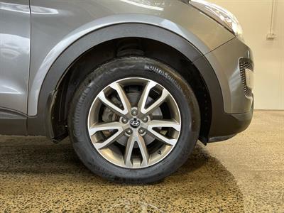 2013 Hyundai Santa Fe - Thumbnail