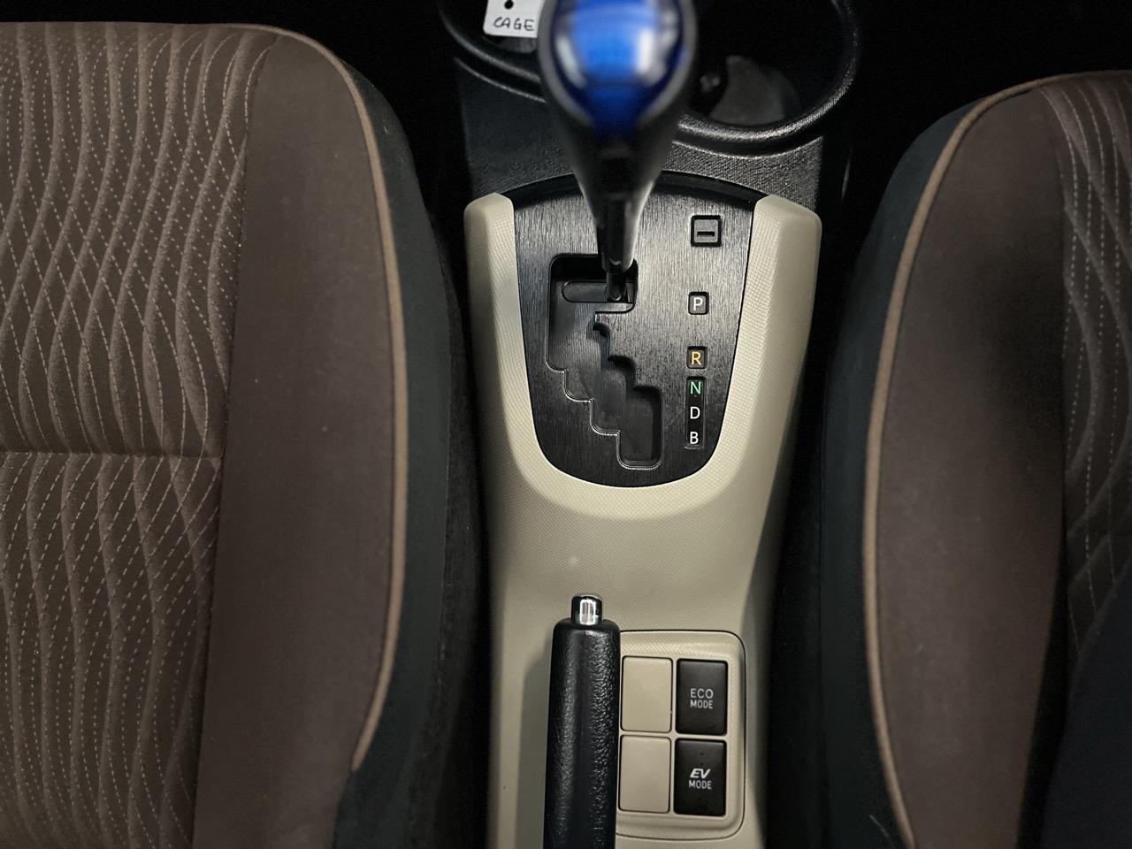 2012 Toyota AQUA
