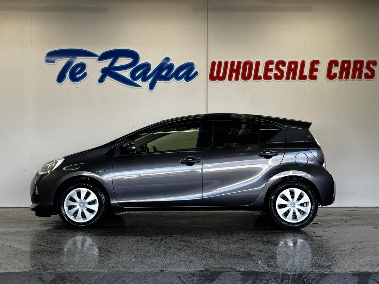 2012 Toyota AQUA