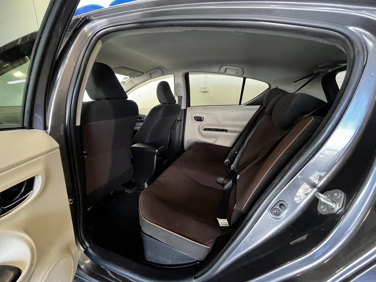 2012 Toyota AQUA