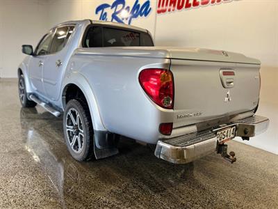 2012 Mitsubishi Triton - Thumbnail