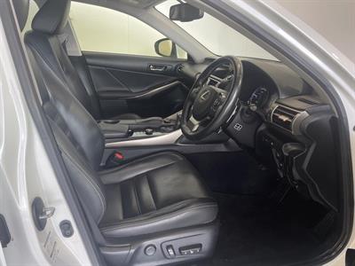 2013 Lexus IS - Thumbnail