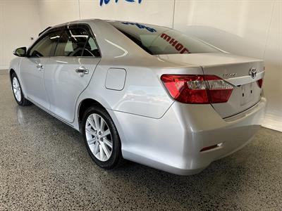 2012 Toyota Camry Hybrid - Thumbnail