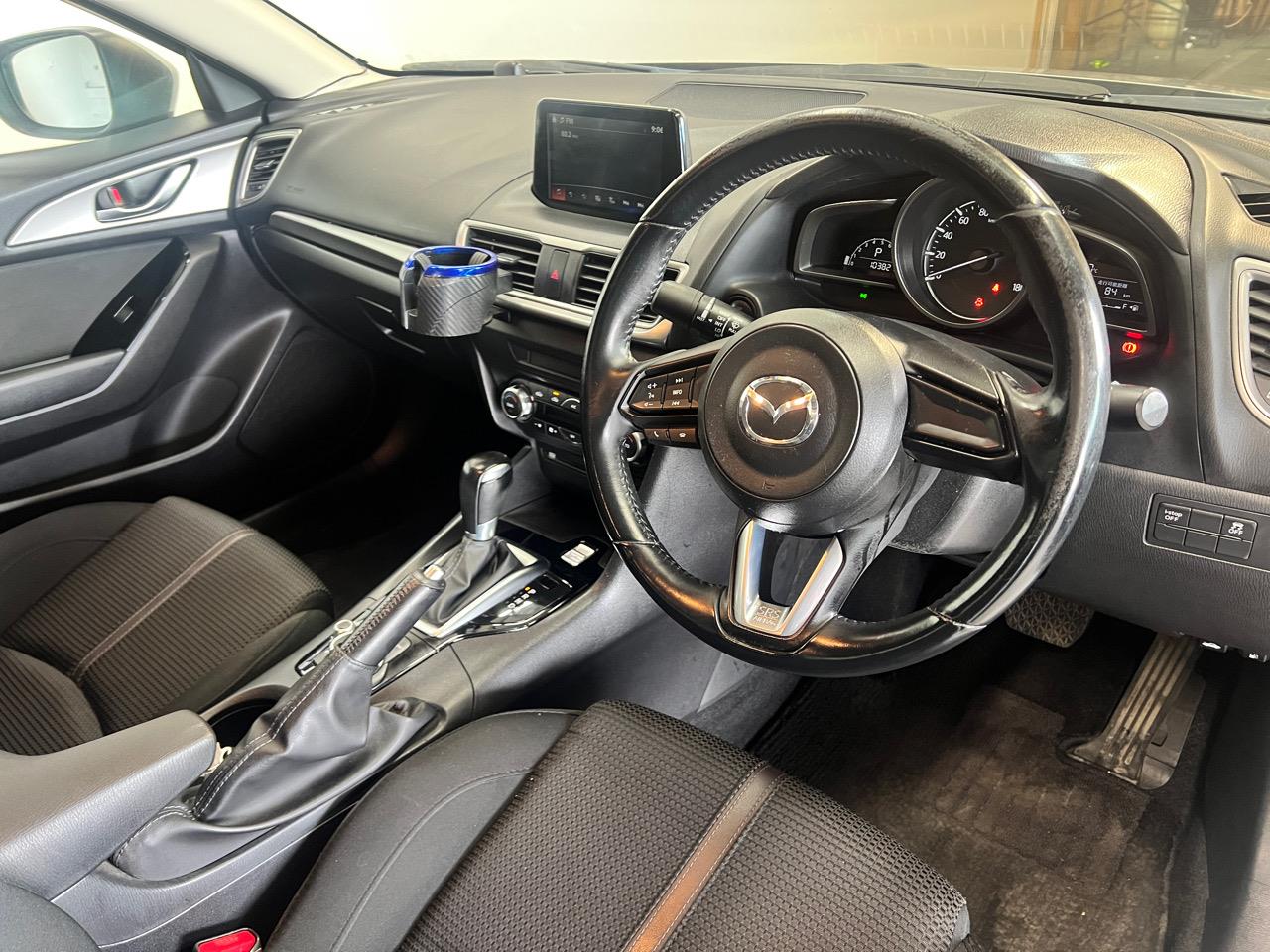 2017 Mazda Axela