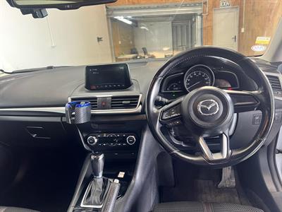 2017 Mazda Axela - Thumbnail