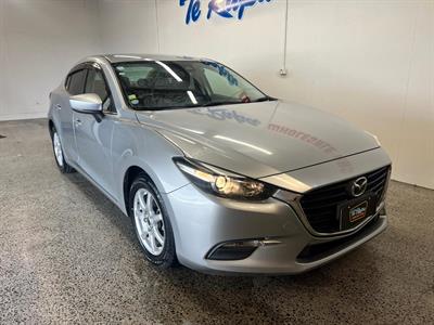 2017 Mazda Axela - Thumbnail