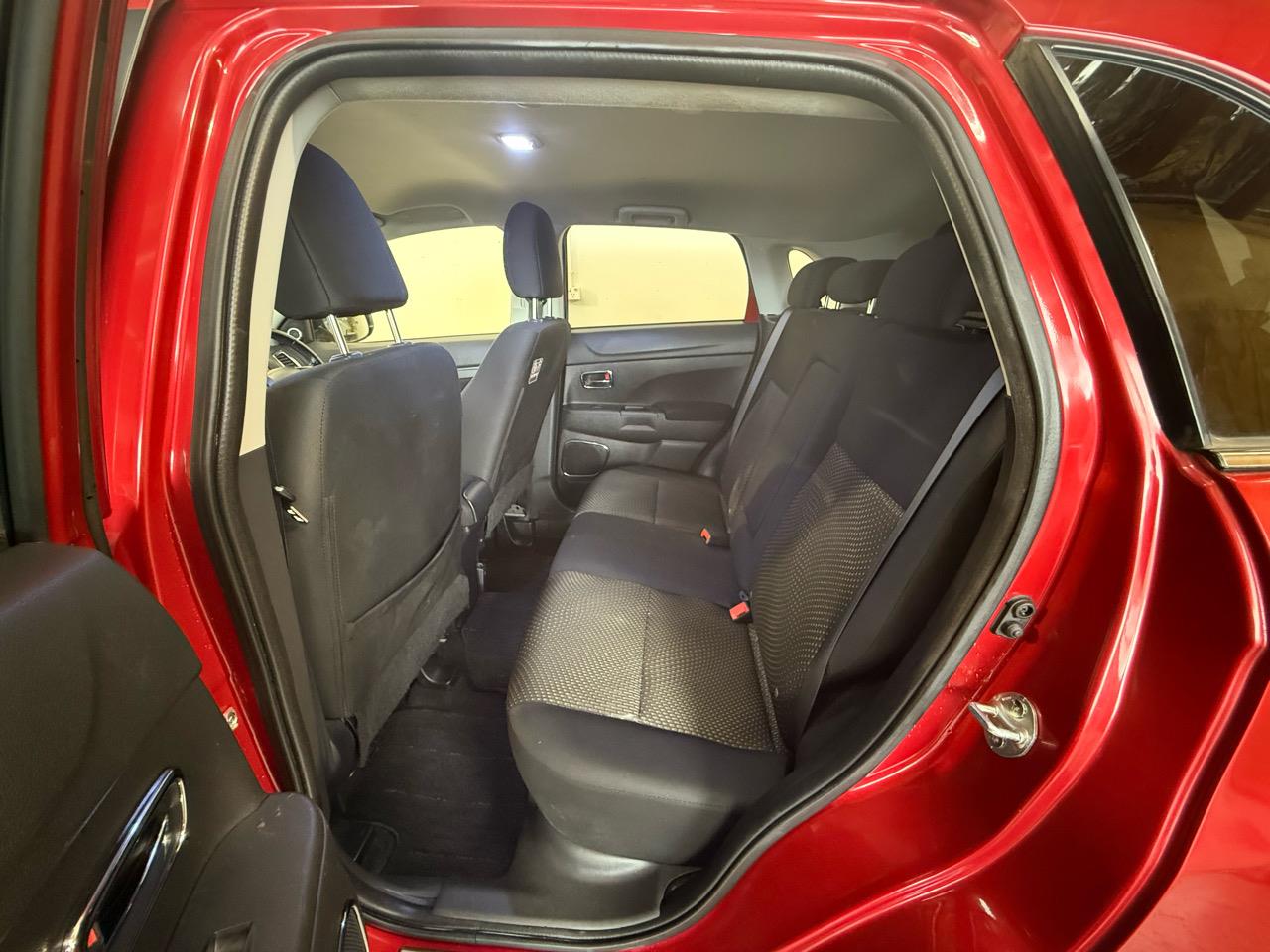 2013 Mitsubishi RVR