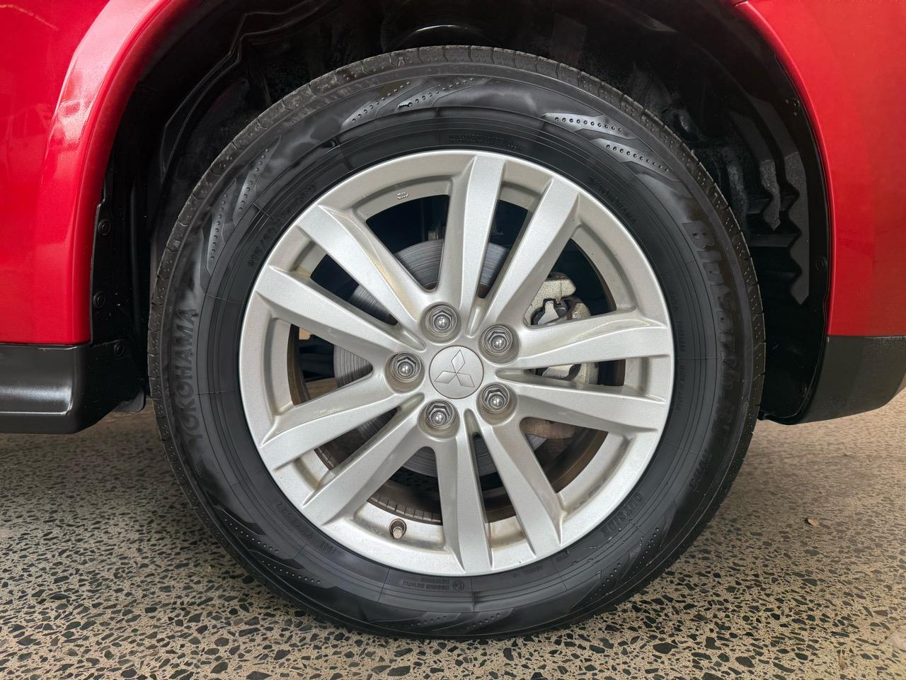 2013 Mitsubishi RVR